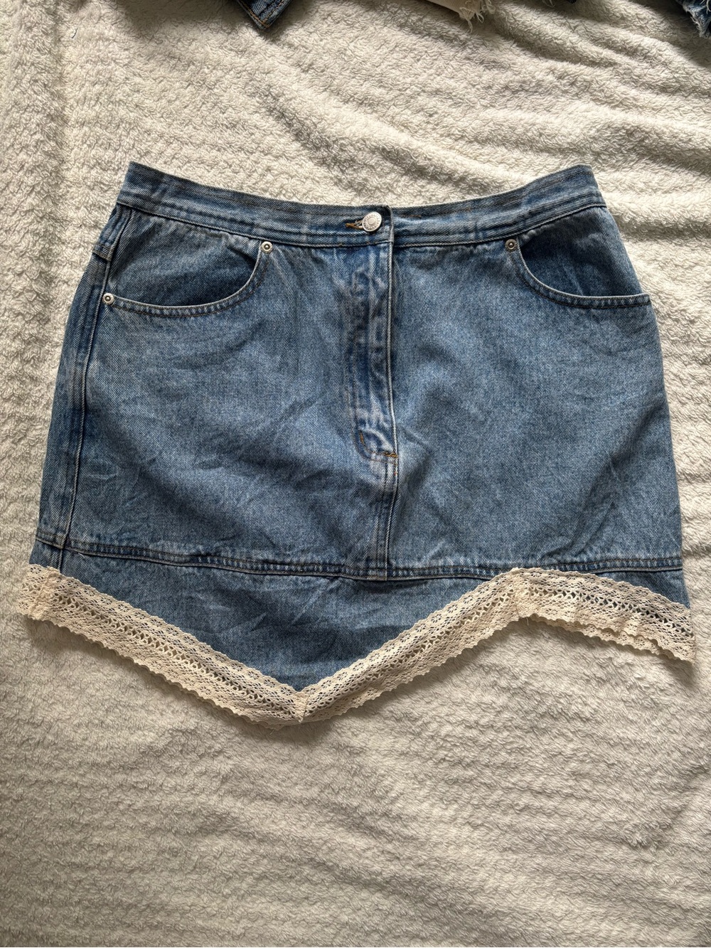 Newport News Light Blue Denim Skirt with Cream Lace Accents